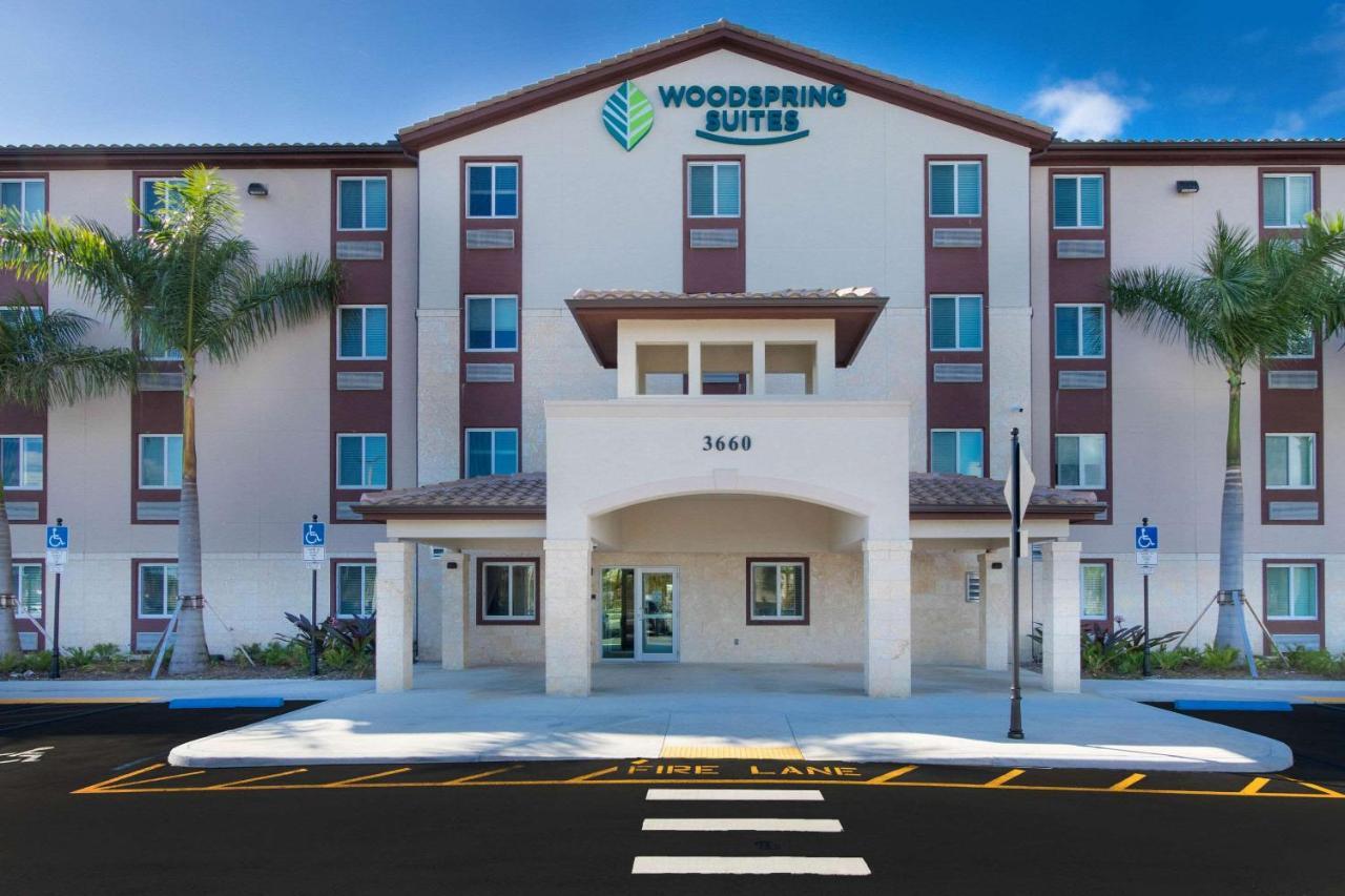 Woodspring Suites Miramar Zewnętrze zdjęcie